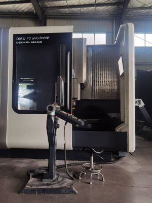 五轴联动加工中心