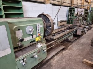 重型马鞍形中心车床