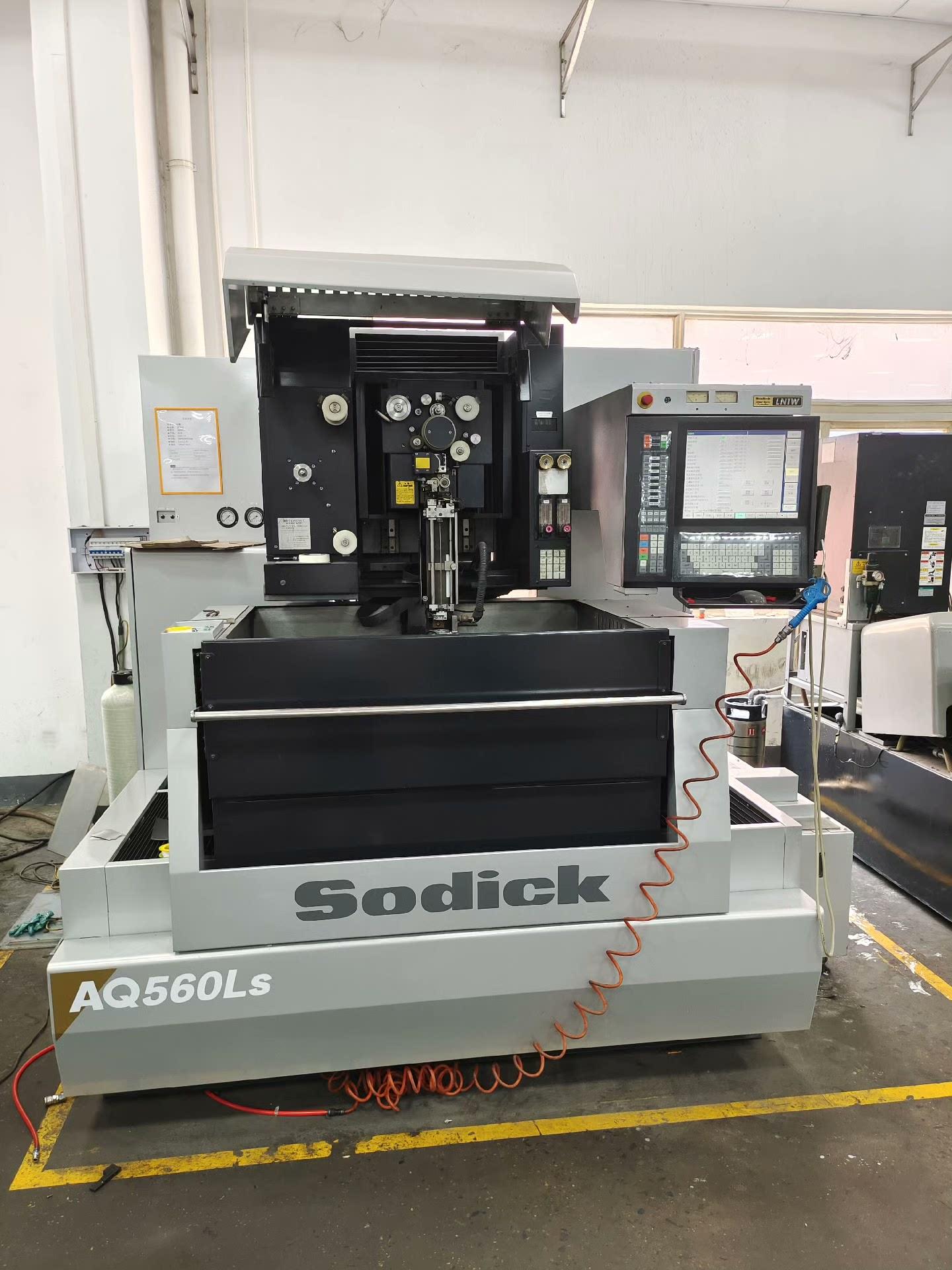 沙迪克 - AQ560Ls - 慢走丝