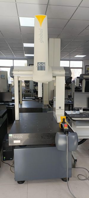 自动三坐标测量机