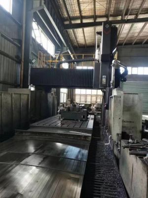 定梁龙门加工中心