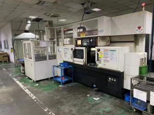 双主轴双刀塔车铣复合