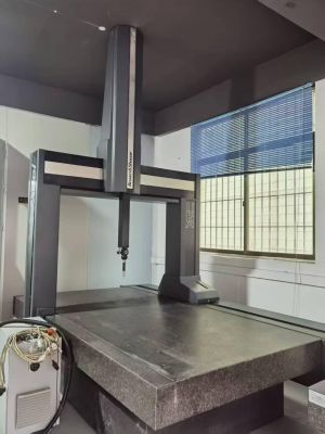 三坐标测量仪