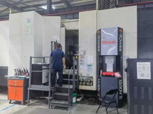 五轴车铣复合加工中心