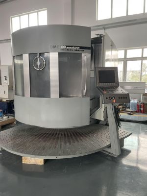 五轴联动加工中心