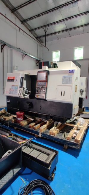 车铣钻复合加工中心